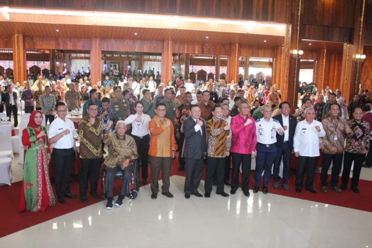 Bupati Sanggau Hadiri Musrenbang Regional Kalimantan Tahun 2020