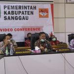 Bupati Sanggau Ikut Serta Dalam Vidcon Bersama Beberapa Menteri Terkait Implementasi Kebijakan Dalam Memerangi Covid-19