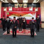 Tujuh Pejabat Administrator dan Pengawas di Lingkungan Pemkab Sanggau di Lantik Oleh Bupati Sanggau