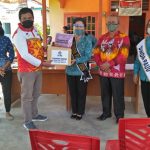 Ketua TP PKK Sanggau Beri Semangat Warga Terdampak Banjir Bandang di Desa Nekan