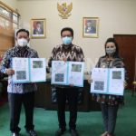 PENANDATANGANAN KESEPAKATAN BATAS WILAYAH KABUPATEN SANGGAU DAN KABUPATEN LANDAK