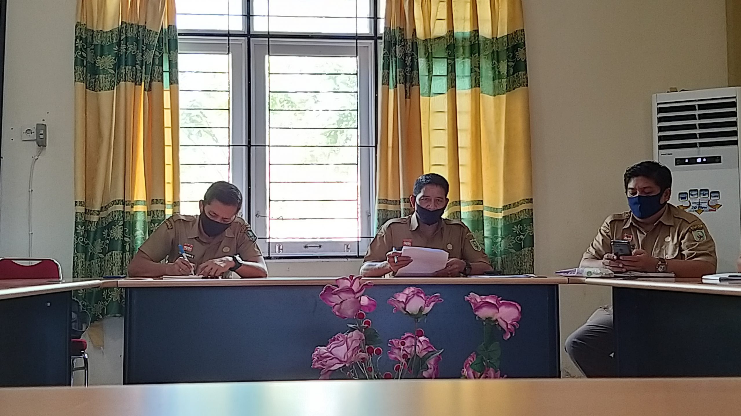 Rapat Internal DPM Pemdes Kab. Sanggau Dalam Upaya Menyikapi New Normal Covid 19