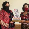 Bupati Paolus minta ASN memakai batik Sabang Merah