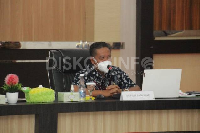 Bupati Sanggau Pimpin Rapat Evaluasi Pengelola Pajak Daerah dan Retribusi Daerah Tahun 2021