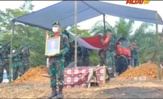 Pemakaman Prajurit Asal Sanggau yang Meninggal di Papua – VIDEO