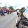 Mobil dan Truck Tabrakan di Depan SMKN 1 Sanggau