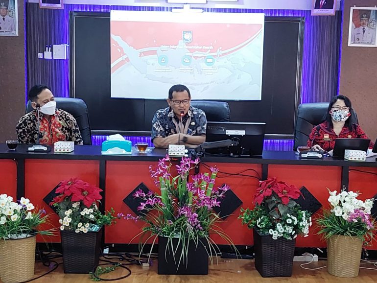 Bappeda Kabupaten Sanggau Menyelenggarakan Sosialisasi Pelaksanaan Undang – Undang Nomor 4 Tahun 2011 tentang Informasi Geospasial