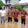 Baznas Sanggau salurkan bantuan ke korban banjir di pesisir Sungai Kapuas