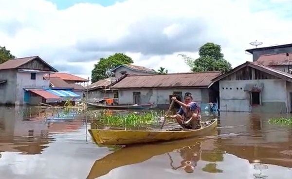 7.274 Rumah Terendam Banjir di Sanggau