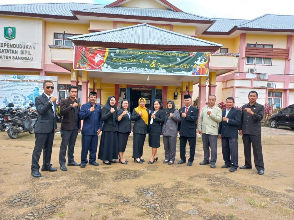 Pelantikan dan Pengambilan Sumpah/Janji Pejabat Pimpinan Tinggi Pratama, Pejabat Administrator, Pejabat Pengawas dan Pejabat Fungsional di Lingkungan Pemerintah Kabupaten Sanggau