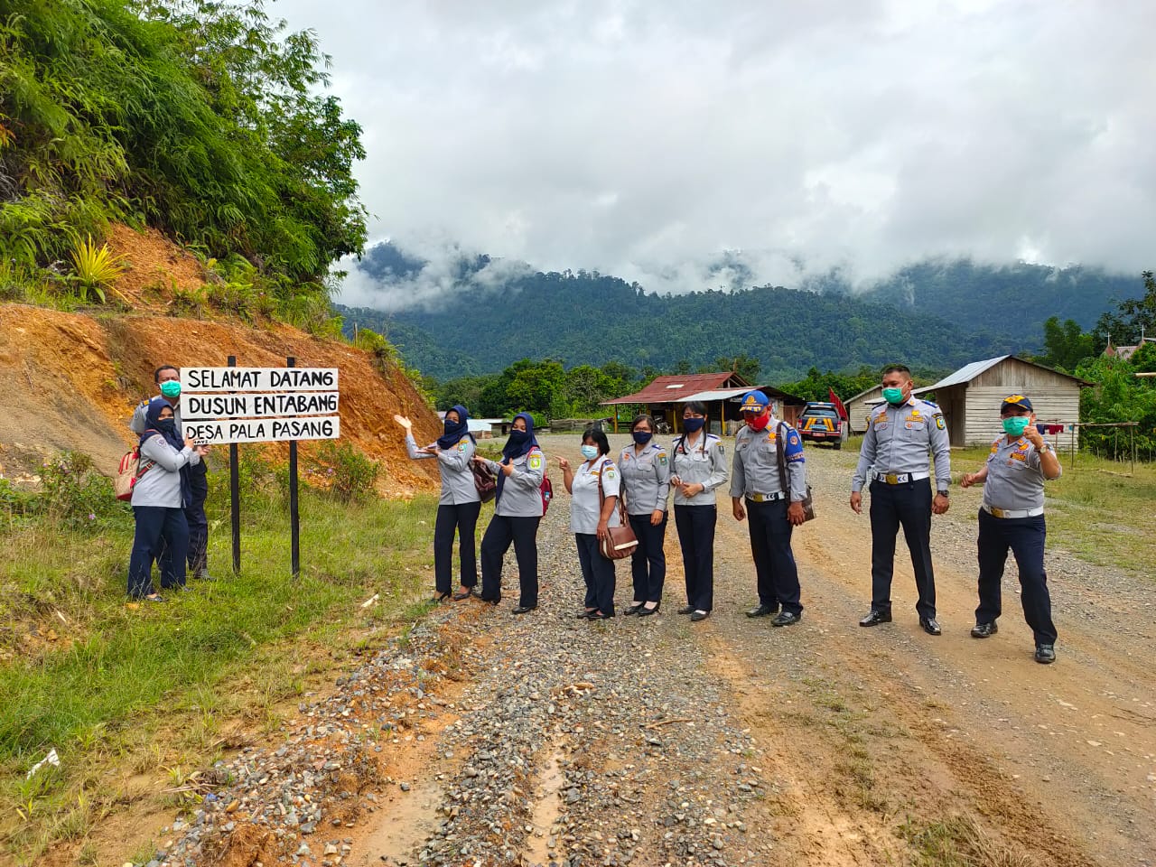 Pembinaan Desa Fokus di Desa Pala Pasang Kecamatan Entikong – Dinas Perhubungan