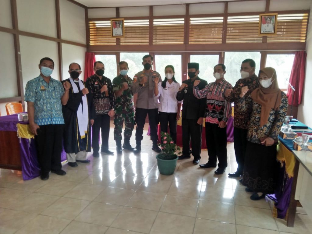 Pelantikan Plt. Kepala Sekolah Menengah Pertama Negeri di Kecamatan Balai Pelantikan Plt. Kepala Sekolah Menengah Pertama Negeri di Kecamatan Balai