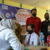 Bupati Kapuas Hulu minta orang tua dampingi anak saat vaksin