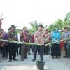 Bupati Sambas resmikan jembatan di Desa Maribas Tebas