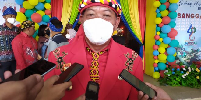 Keberagaman Pakaian Adat Nusantara Meriahkan Hari Jadi ke-406 Sanggau – Kalimantan Today
