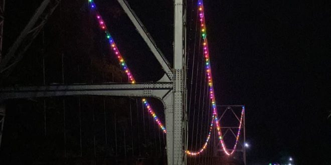 Kabel Lampu Hias di Jembatan Gantung Sekayam Sering Dicuri – Kalimantan Today