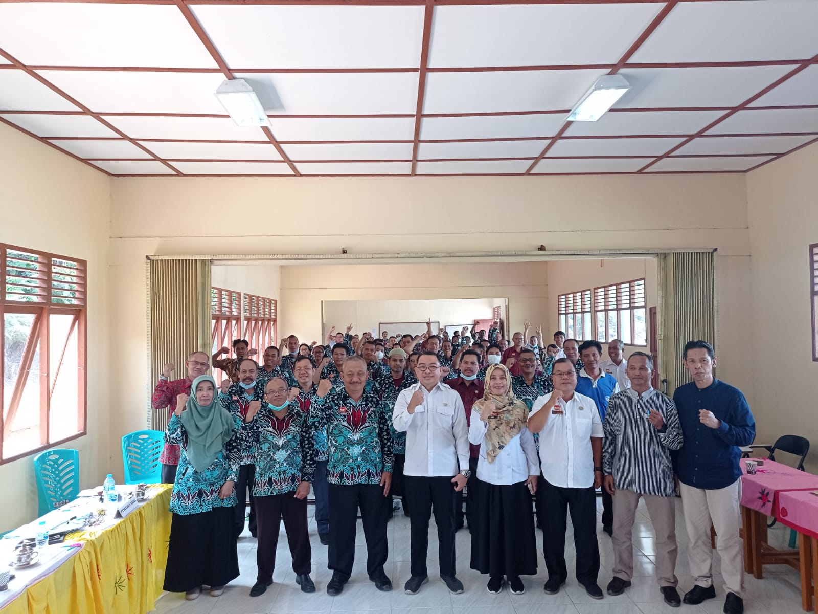 Musyawarah Kerja Kepala Sekolah (MKKS) Jenjang SMP di SMPN 2 Kembayan Sanggau
