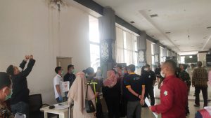 Kadinkes Provinsi Kal-Bar Mengunjungi PLBN Entikong, Kab. Sanggau – Dinas Kesehatan