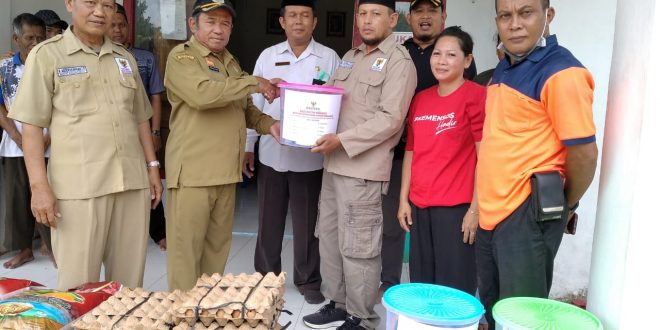 Korban Kebakaran di Desa Nanga Biang Terima Bantuan BAZNAS Sanggau – Kalimantan Today