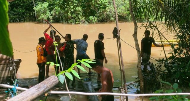 Pergi Buang Air Besar, Seorang Nenek di Nanga Biang, Sanggau Dikabarkan Tercebur ke Sungai