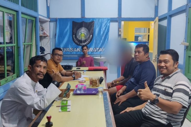 Seorang pecandu dikirim BNNK Sanggau untuk rehabilitasi