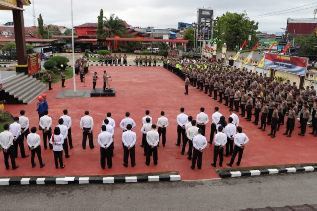 Kapolres Sanggau Kukuhkan 188 Orang Polisi RW/Dusun