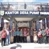 Bupati Sanggau Resmikan Kantor Desa Pusat Damai : Tingkatkan Mutu dan Pelayanan kepada Masyarakat