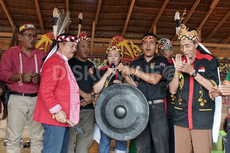Wakil Bupati Sanggau : Wujudkan Sanggau Yang Berbudaya Melalui Keutuhan Adat Istiadat