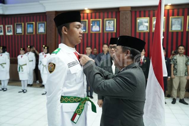 Wakil Bupati Sanggau Kukuhkan Paskibraka Kabupaten Sanggau Tahun 2023
