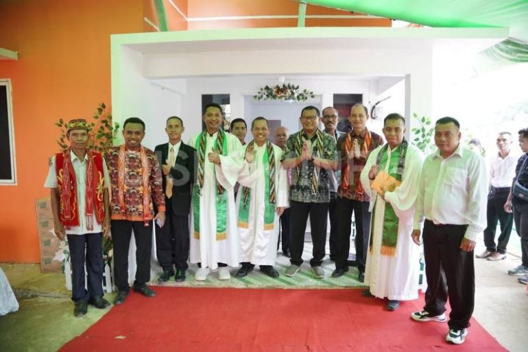 Sekda Kabupaten Sanggau Resmikan Pastori Pos Polkes Gerbang Sorga