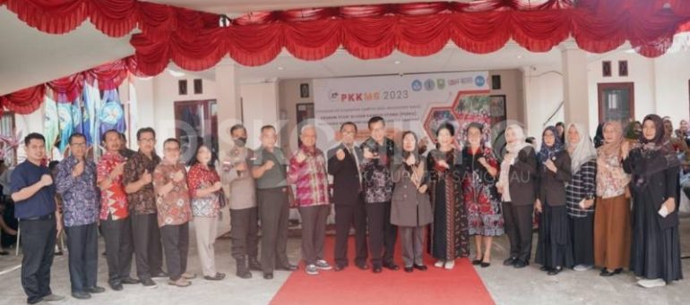Hadiri PKKMB PSDKU Polnep Sanggau, Ini Pesan Sekda Sanggau