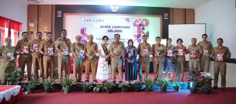 Bupati Sanggau Launching Aplikasi Selasih Perpustakaan Daerah