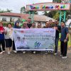 SAMBUT HUT PEMROV KE-66 PEMDA SANGGAU LAKUKAN KERJA BAKTI BERSAMA – Dinas Lingkungan Hidup