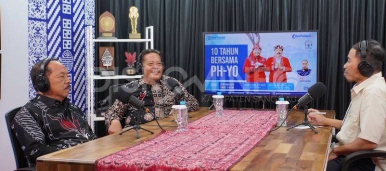 Bupati dan Wabup Sanggau Mengisi Podcast, Bahas Rahasia Kepemimpinan 10 Tahun Bersama Yang Solid