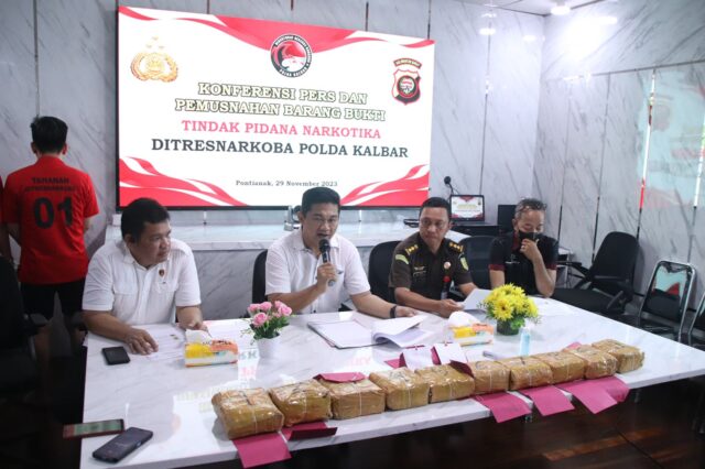Polda Kalbar Musnahkan BB Sabu Seberat 9,8 Kilogram dan 86 Butir Pil Ekstasi, Hasil Tangkapan di SEkayam Kabupaten Sanggau