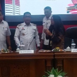 Direktur Komisi Pemberatan Korupsi Datangi Kabupaten Sanggau – Kalimantan Today
