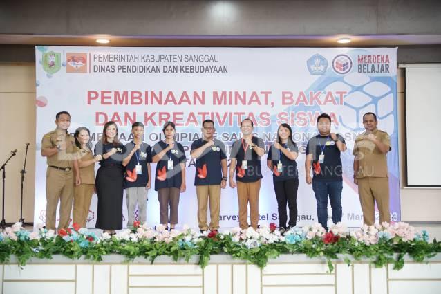 Kepala Dinas Komunikasi dan Informatika Kabupaten Sanggau Menghadiri Kegiatan Pembinaan Olimpiade Sains Nasional (OSN) Jenjang SMP Kabupaten Sanggau Tahun 2024