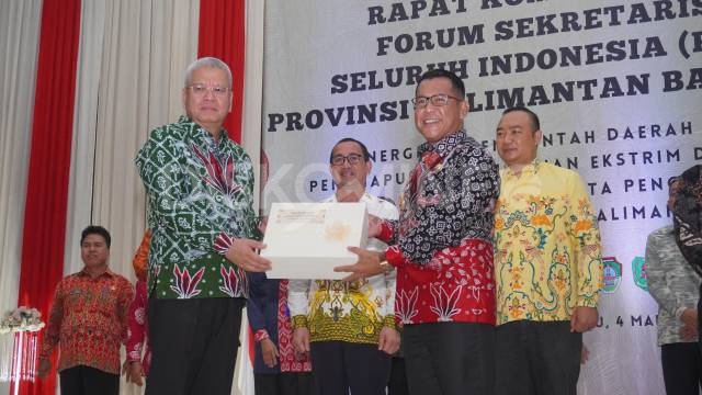 PJ Bupati Sanggau : Rapat Komisariat FORSESDASI Momen Strategis Jalin Komunikasi Dalam Meningkatkan Pelayanan Publik