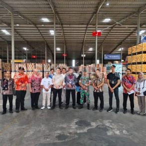 Sekda Sanggau Pimpin Operasi Pasar Jelang Ramadhan
