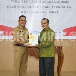 Pj Bupati Sanggau Serahkan LKPD 2023 Unaudited Ke BPK RI Perwakilan Kalbar