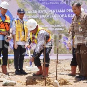 Peletakan Batu Pertama Pembangunan Sistem Pengembangan Air Minum (SPAM) Ibu Kota Kecamatan (IKK)