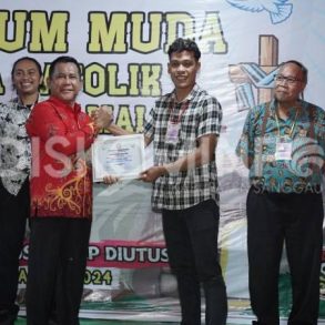 PJ Bupati Sanggau Buka Secara Resmi Paskah Kaum Muda OMK Paroki Pusat Damai