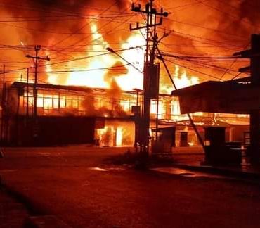 28 Unit Ruko di Pasar Bodok Ludes Terbakar