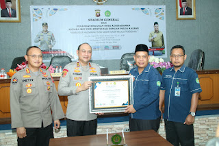 Bangun Kemitraan Dibidang Pendidikan, Kapolda Kalbar Tandatangani MOU dan Memberikan Materi Kuliah Umum di IKIP PGRI Pontianak