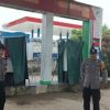Patroli Polsek Entikong Himbau Karyawan SPBU Guna Mencegah Terjadinya Gangguan Kamtibmas
