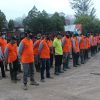AWAL TAHUN SEMANGAT BARU, PETUGAS KEBERSIHAN SIAP BERSIHKAN KOTA SANGGAU – Dinas Lingkungan Hidup