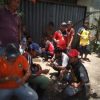 PEMBERSIHAN BEKAS LAPAK PEDAGANG KAKI LIMA OLEH DINAS LINGKUNGAN HIDUP – Dinas Lingkungan Hidup
