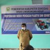 PEMKAB SANGGAU HIBAHKAN MESIN PENCACAH PLASTIK DAN GENSET KE BANK SAMPAH KAMPUNG LESTARI DAN PKBM DESA NUSANTARA – Dinas Lingkungan Hidup