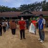 PERINGATI HUT KORPRI, DINAS LH KAB.SANGGAU LAKUKAN JALAN SANTAI DAN AKSI PUNGUT SAMPAH – Dinas Lingkungan Hidup