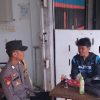 Lewat Patroli Dialogis, Polsek Meliau Ajak Warga Jaga Kantibamas